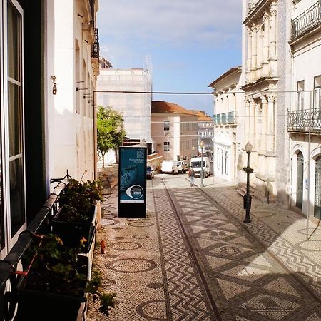 Family House Hostel Aveiro Bagian luar foto